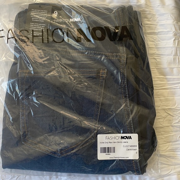 Jeans - Picture 3 of 3